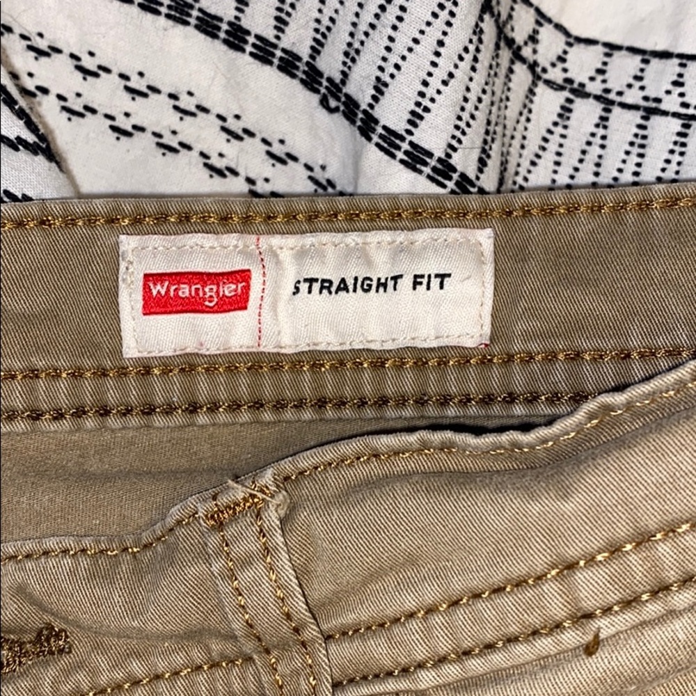 Wrangler straight fit khakis